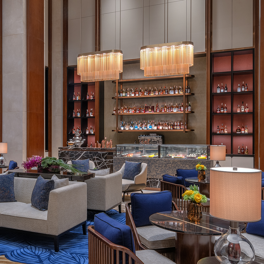 My Favorite Christmas: Lobby Lounge
