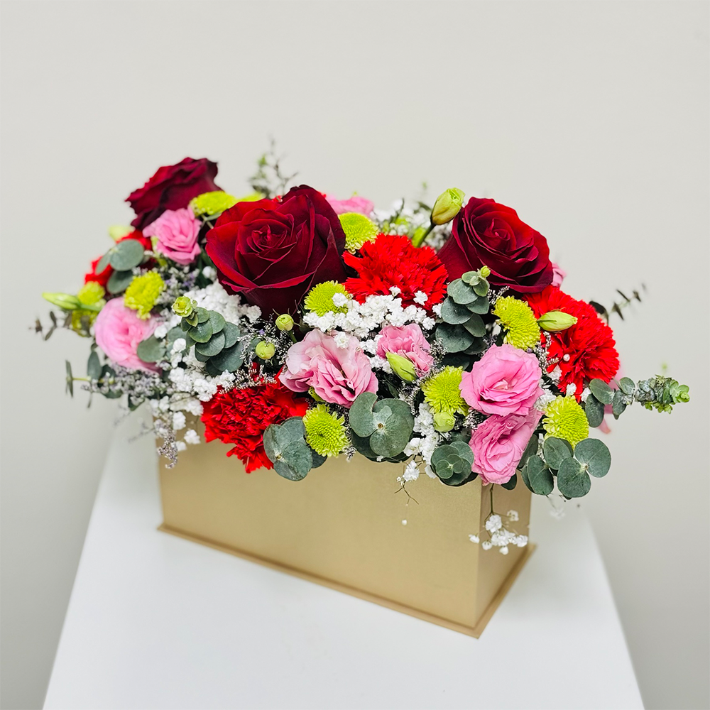 Flower Box with 3pcs Ecuadorian Rose Small