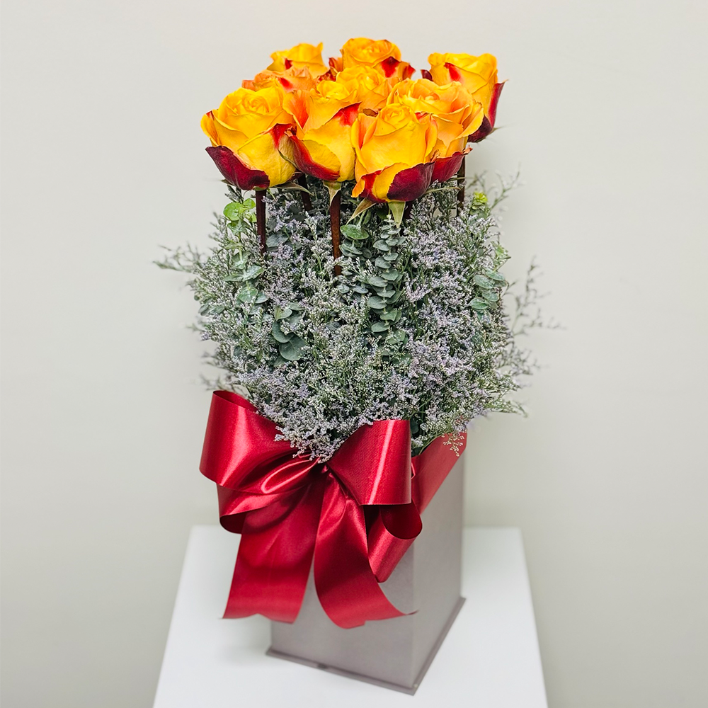 Flower Box with 9pcs Ecuadorian Rose Large