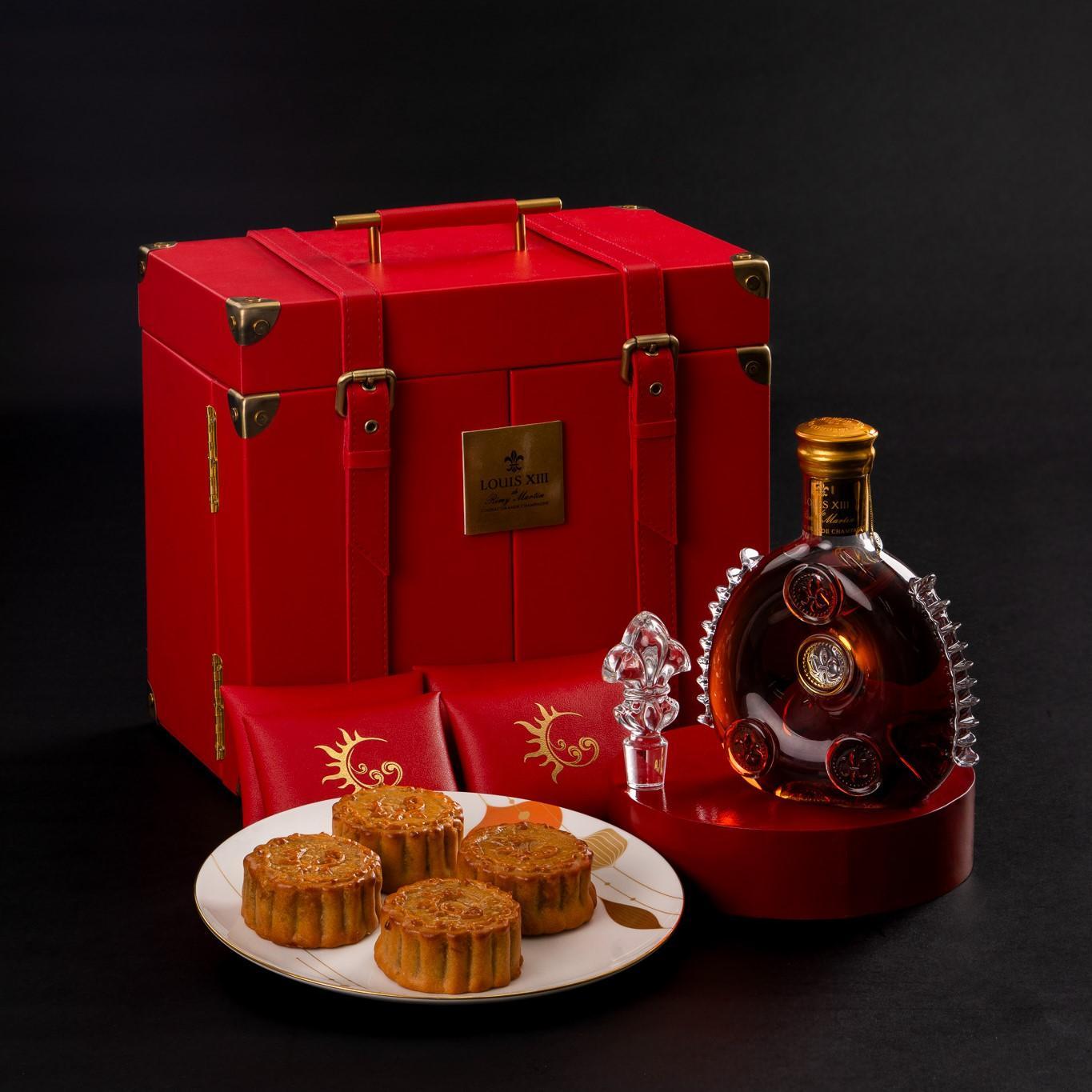 Box of 4 Mooncakes with Louis XIII available at Red Lantern in both Solaire Resort North and Solaire Resort Entertainment City
