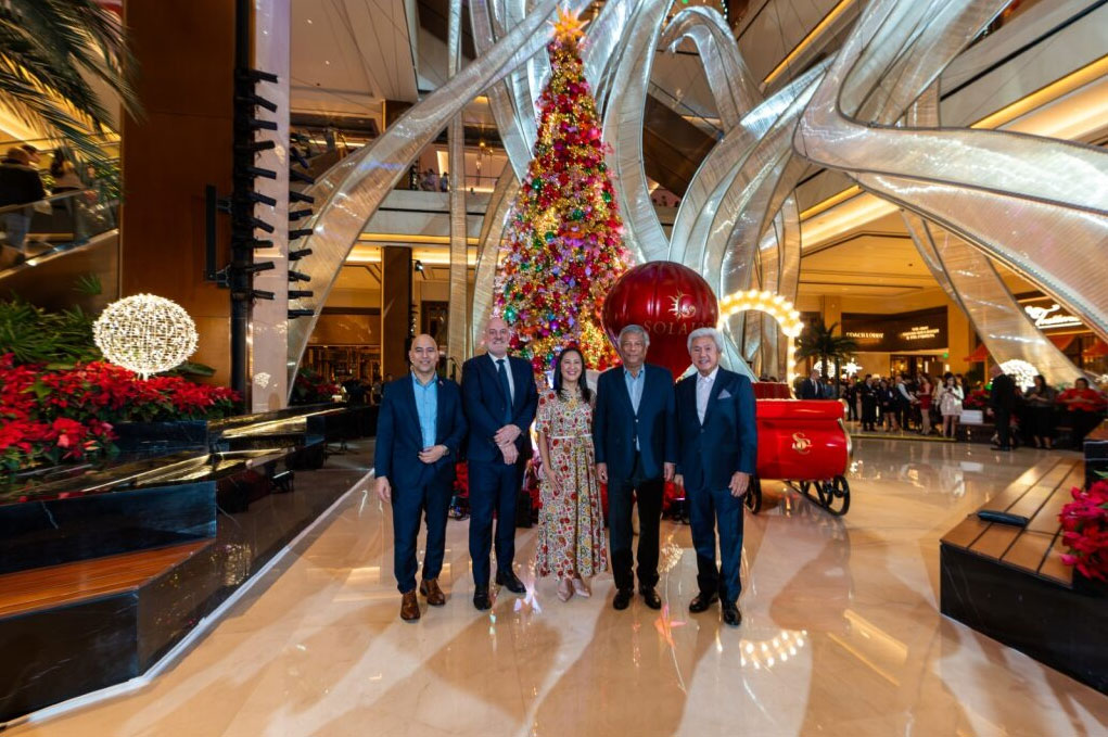 (L-R) Department of Tourism - National Capital Region Assistant Regional Director Ivan Agote; Solaire Resort North’s Chief Operating Officer Damian Quayle; Quezon City Mayor Joy Belmonte; PAGCOR Chairman and CEO Alejandro Tengco; Bloomberry Resorts Corporation Vice Chairman for Construction and Regulatory Affairs Donato Almeda