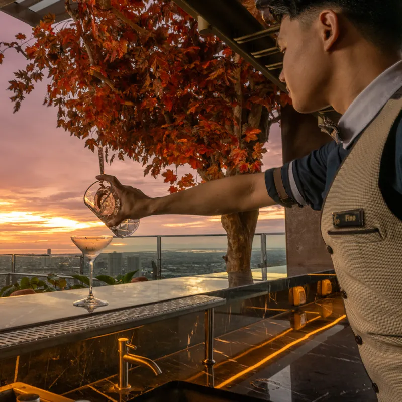Unwind in Style at the Skybar at Solaire Resort North